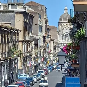 Casa Vacanze Al Regi Aeroporto di Catania Fontana Rossa