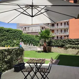 Incantevole Con Parcheggio E Giardino Aeroporto di Catania Fontana Rossa